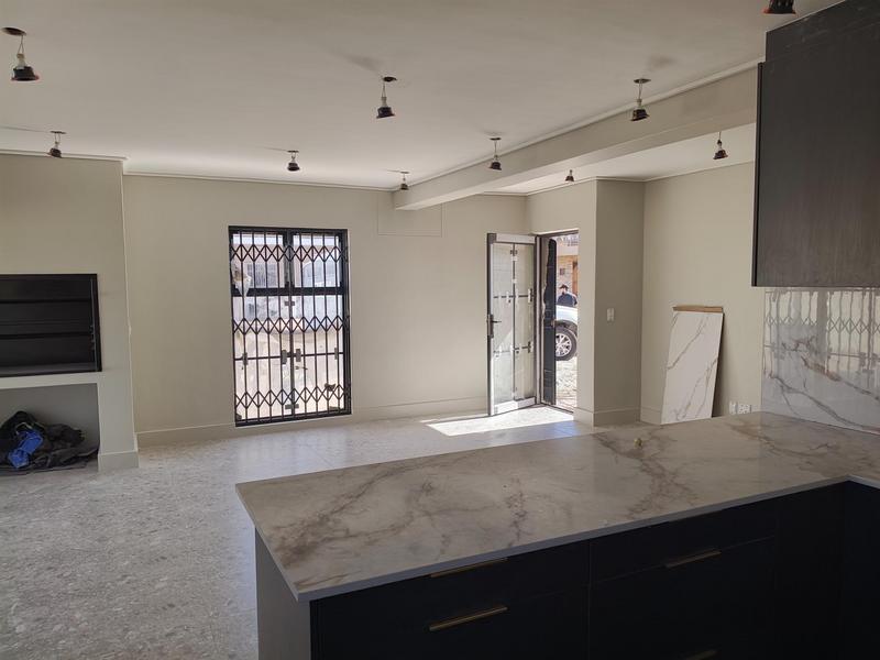 To Let 3 Bedroom Property for Rent in Goodwood Central Western Cape